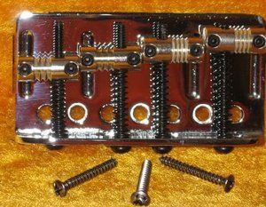 Fender American Deluxe 4-String Bass Bridge