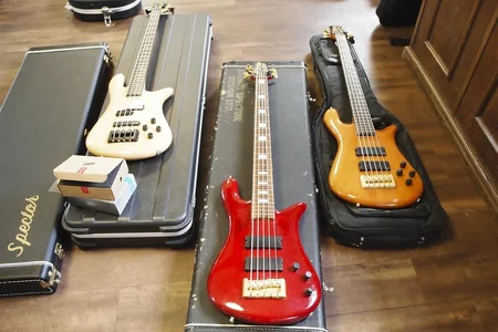 SpectorHang_iMovie-18.jpg SpectorHang_iMovie-18.jpg