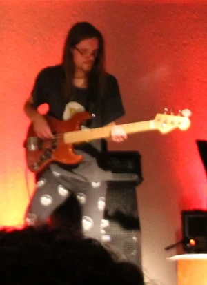 schepper leyanda bass.webp