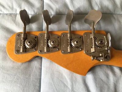 Fender Jazz FK Headstock Back Orig. Tuners - 8.webp