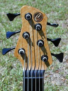268-headstock-front.jpg 268-headstock-front.jpg
