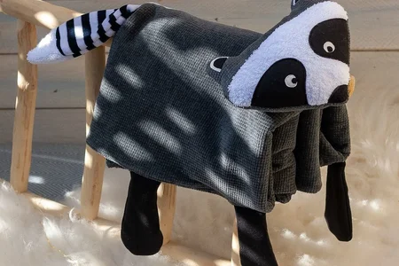 Waschbaerdecke_naehen_Schnittmuster-kostenlos-1500x1500-1-1500x1000.webp Waschbaerdecke_naehen_Schnittmuster-kostenlos-1500x1500-1-1500x1000.webp