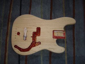 70er Fender front.JPG