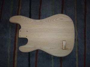 70er Fender back.JPG