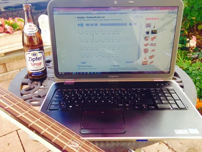 D-Walker im Garten xxx.webp