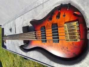 Ibanez Bass SR 805 AWT 5-Saiter inkl. Koffer