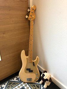 !!!SOLD!!! Fender Bass Precision Blonde Classic 50s
