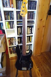 Fender Precision Bass Fretless 1979 schwarz