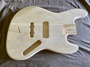 Jazz Bass Body von Dr. Parts aus Erle