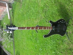 Rickenbacker 4001 '78 in black