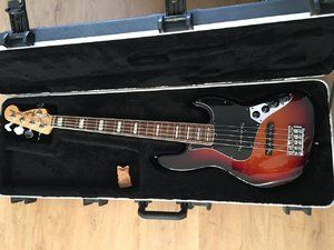 Fender Jazz American Deluxe 5 Saiter (Made in USA)
