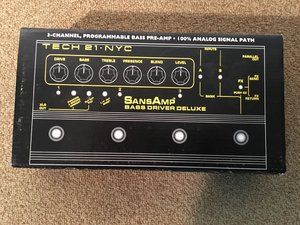 Sans Amp Tech 21 Bass Vorverstärker regelbar DI out XLR 3Bässe