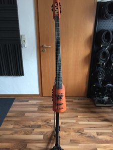 NS Design CR5F Omnibass 5-String Fretted (2.699 EUR VB)