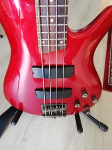 Suche: Jazz Bass Hals