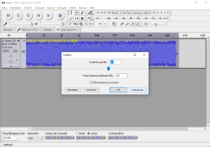 02-Ermittlung der Peak-Amplitude über Verstärken-Popup, hier -4,3 dB. Danach Abbrechen klicken.png 02-Ermittlung der Peak-Amplitude über Verstärken-Popup, hier -4,3 dB. Danach Abbrechen klicken.png