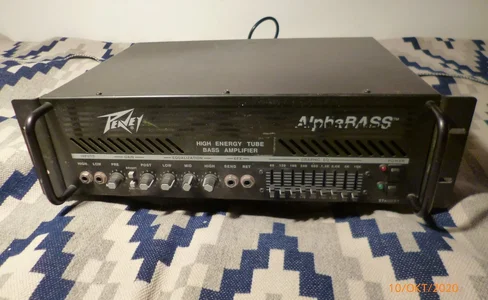 PEAVEY Alpha Bass  (2).webp