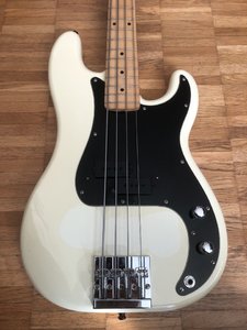 RESERVIERT: Fender PB70-R Made In Japan (1990)