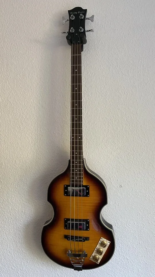 Harley Benton Beat Bass