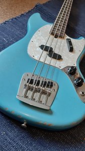 mustang-mute1.jpg mustang-mute1.jpg