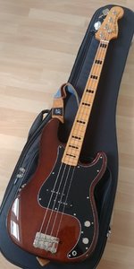 Fender Squier Classic Vibe 70s Precision Bass MN WN, Zustand neuwertig