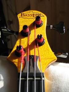 Bassline Bass zu verkaufen - die Bässe mit der Fledermaus