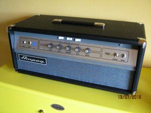 Ampeg V-4B 001.JPG