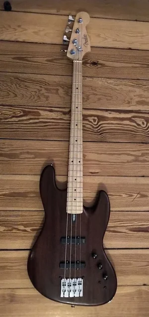 wal  bass neuer hals.webp