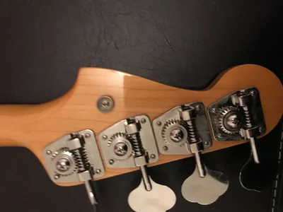 Tokai JB80 Noir_7.webp