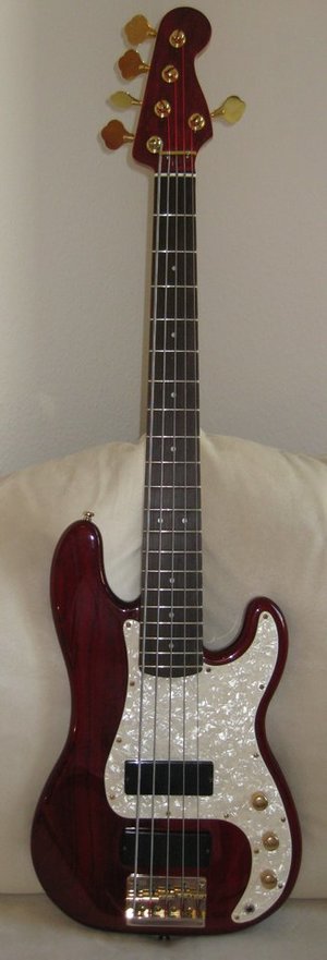 Squier  Preci Protone 5.JPG