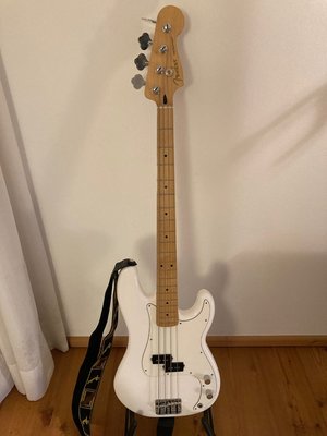 Fender Player Precision weiß