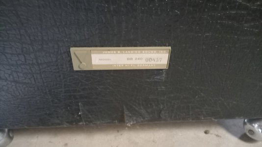 JBL BB240 Detail.jpg JBL BB240 Detail.jpg