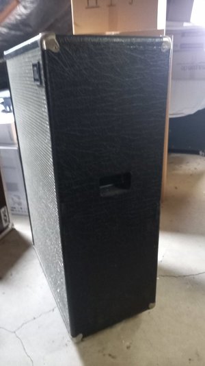 JBL BB240 rechts.jpg JBL BB240 rechts.jpg