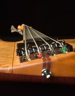 Twist hals.webp Twist hals.webp