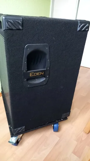 Eden410XLT Macke Rechts.webp