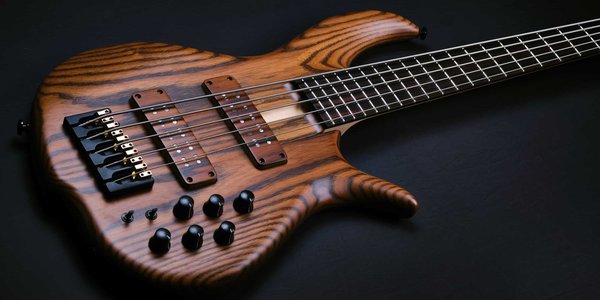 F-Bass-BN5-Deluxe-Roasted-Ash-Banner.jpg