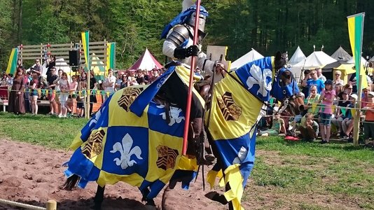 RitterGunni.jpg RitterGunni.jpg