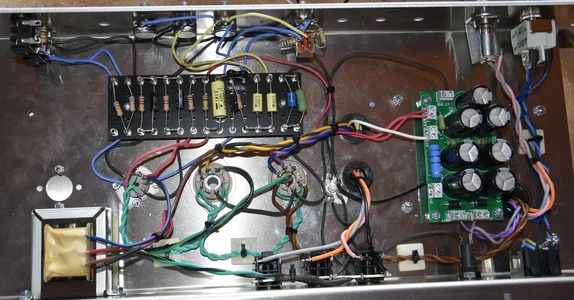 HoneyB Innenleben.webp