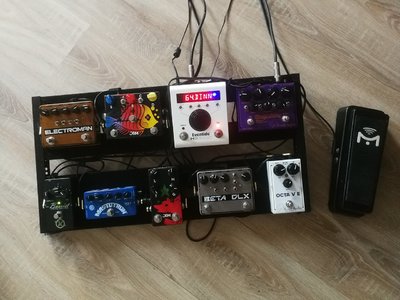 Pedalboard.jpg