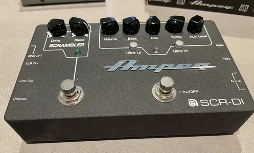 Ampeg SCR DI