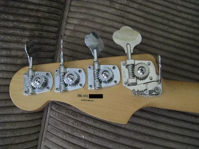 D-Tuner am Bass Kopie.webp