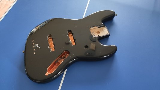 Fender Jazz Bass Body und Zubehör