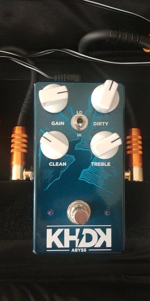 KHDK Abyss Bass Overdrive, hervorragende Zerre; ausgezeichneter gebrauchter Zustand.