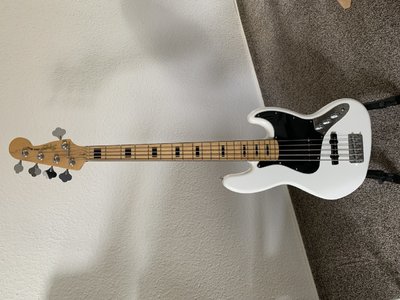 Squier Jazzbass Vintage modified (1).JPG