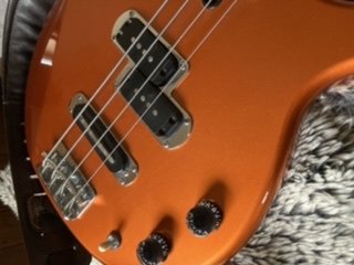 suche PJ 4-Saiter Bass