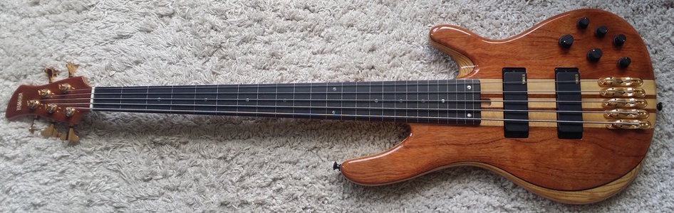 Yamaha Bass TRB 5PII fretless