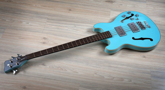 Warwick Star Bass  4 Saiter aus der Pro Serie (Korea) 680 EUR