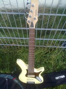 040220142983.jpg 040220142983.jpg