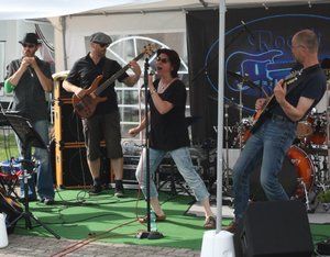 Rockit1.jpg Rockit1.jpg