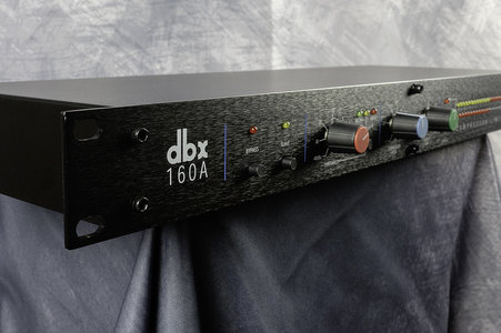 dbx_160A.jpg dbx_160A.jpg
