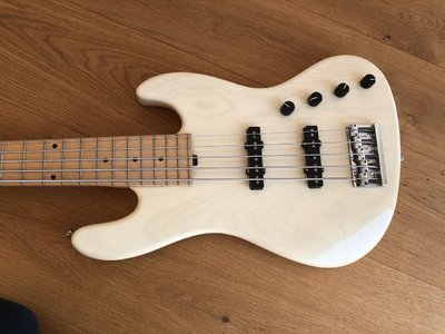 Sadowsky Metro MS-5 Standard Series